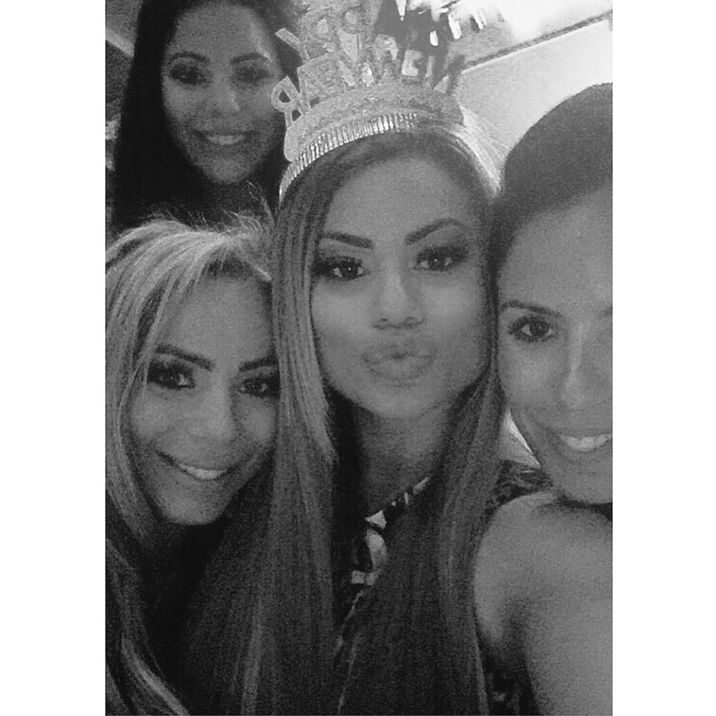 NataliePoly's tweet image. i love them with every bone in my body #myfamily #unbreakable 💗