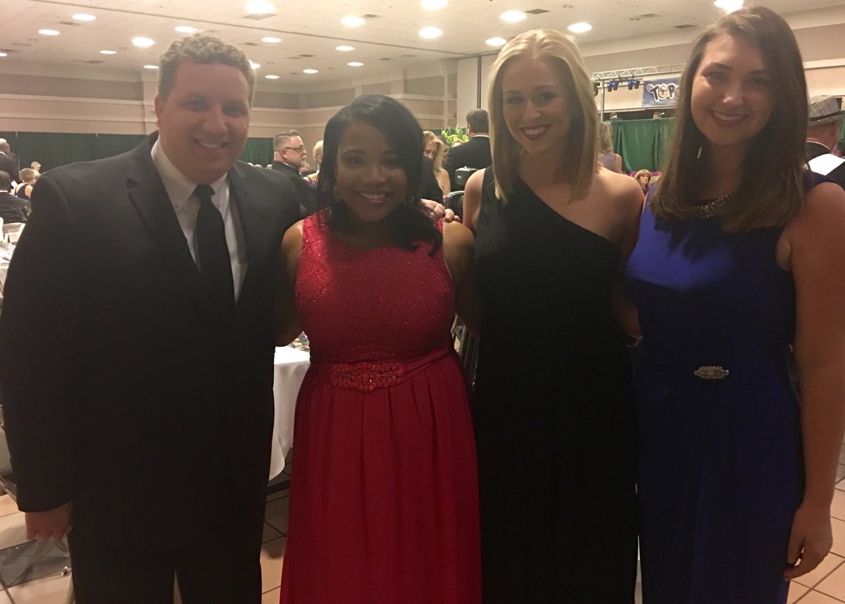 KarenEdwardsTV's tweet photo. So lovely to represent KTVE/KARD at the Krewe of Janus Grand Ball! @brandonlaw_wx @AshleyLeeKTVE @TThompsonTV https://t.co/ZXIcg9oVmU