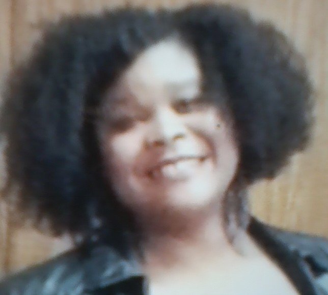 SingerHarris's tweet photo. Looking like my Mom https://t.co/n7t2SMErAe