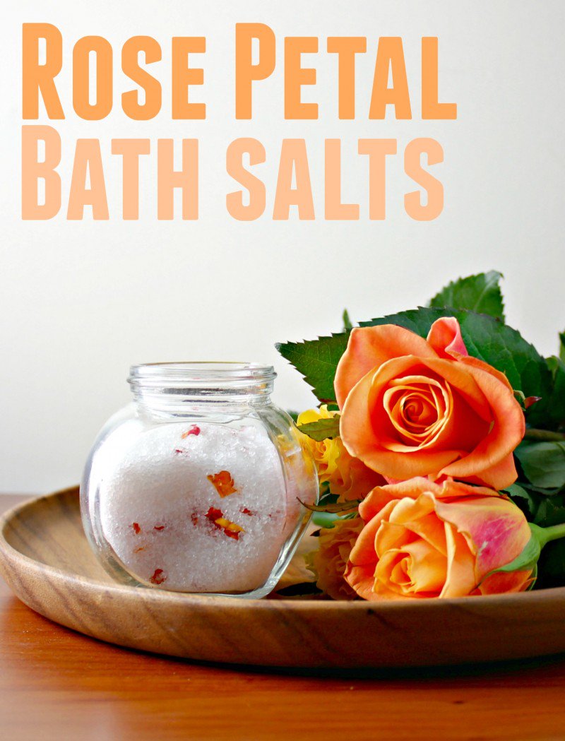 MyKidsGuide's tweet image. How to Make Simple Natural Rose Petal Bath Salts via @ellenblogs bit.ly/200UtXY #StyleHop