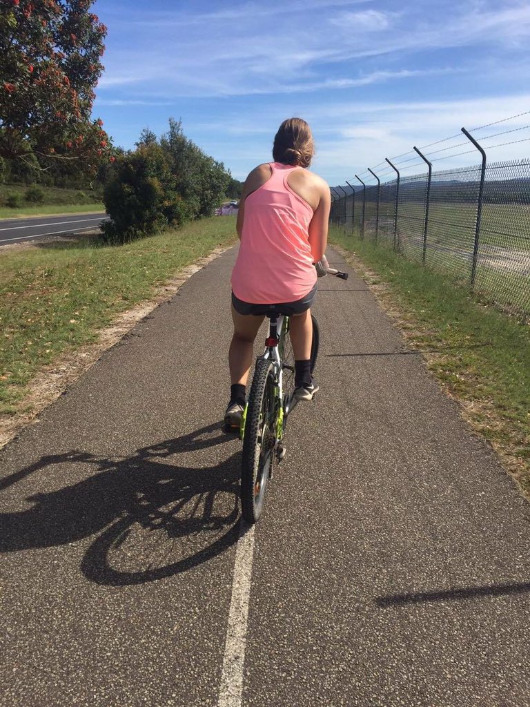rubypanozzo's tweet photo. Lovely couple of days to finish off summer training 🏉 #alwaysacannon @YouthGirls @CalderCannonsFC https://t.co/dOWxLwM7pw