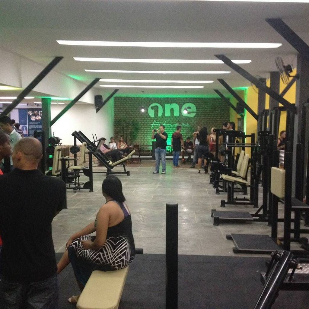 aresfip's tweet photo. @ academiaonessa:ONE FITNESS #academiaone #anumeroum #academia #fitness #treino #orla #nutricao #dicas #antesedepoi… https://t.co/Y4JMiUcYO6