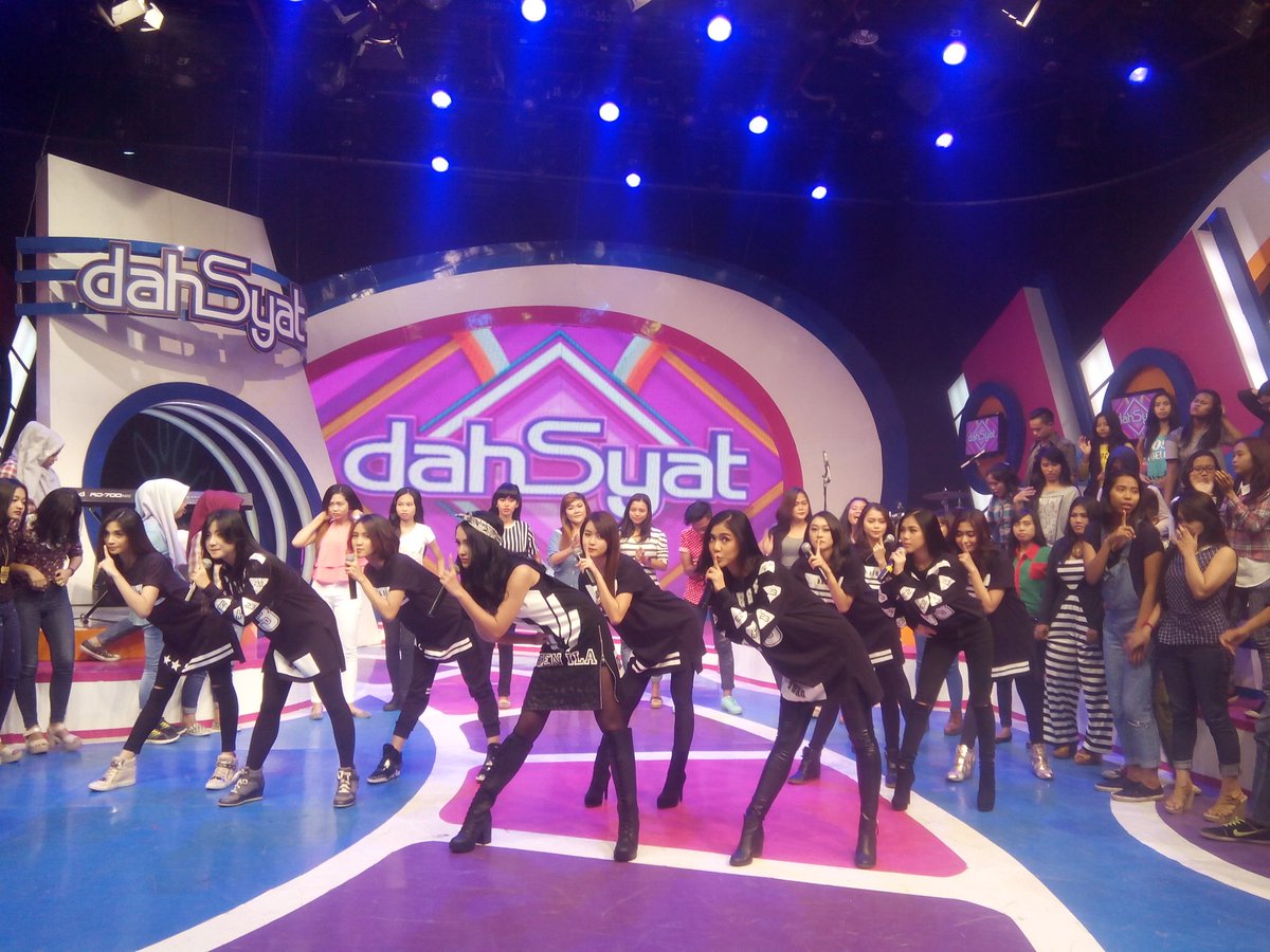 Yeaayy <a href="/Cherrybelleindo/">Cherrybelle Indonesia</a> on dahSyat, now!! #dahSyatMingguSantai