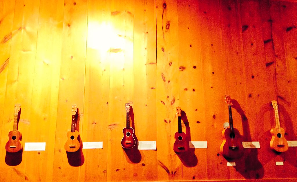 AviWisnia's tweet photo. Clue #6: the Great Wall of Ukulele
#TopSecretTravel #WhereInTheWorld #Travel https://t.co/C9O0B7Dg5Y