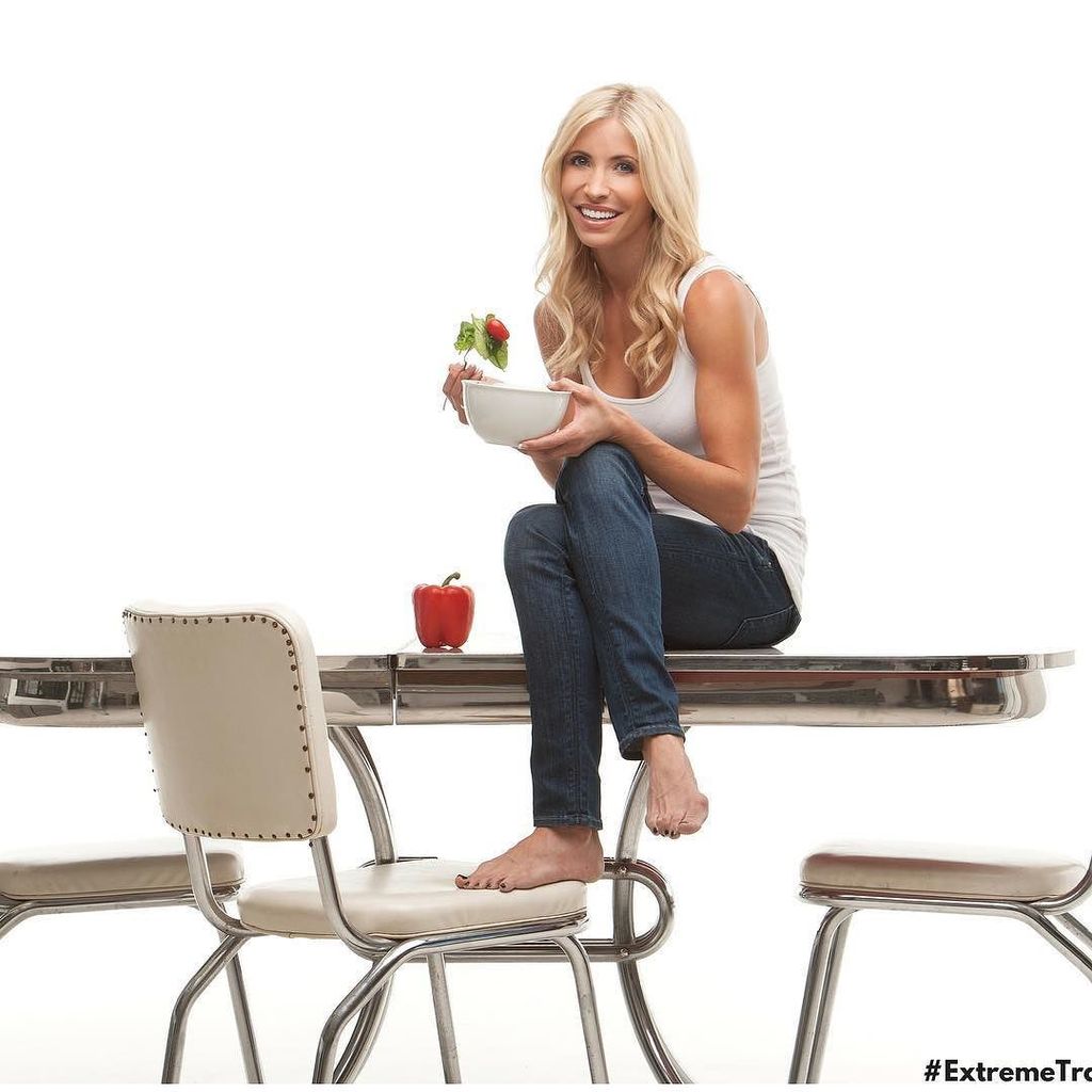 RealHeidiPowell's tweet photo. MYTH: I have to starve myself in order to lose weight.
BUSTED: To create an #ExtremeTrans… https://t.co/L5pyp4sLT0 https://t.co/EGo55bb4Wi