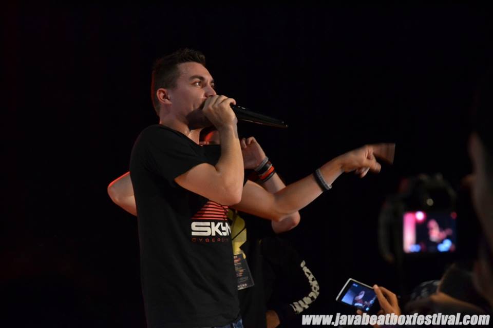 JavaBeatboxFest's tweet photo. ALEM NEW SCHOOL - FRANCE | SHORT INTERVIEW
https://t.co/vOz3acyICi
#JavaBeatboxFest2015 https://t.co/ZxMgL3XRAj
