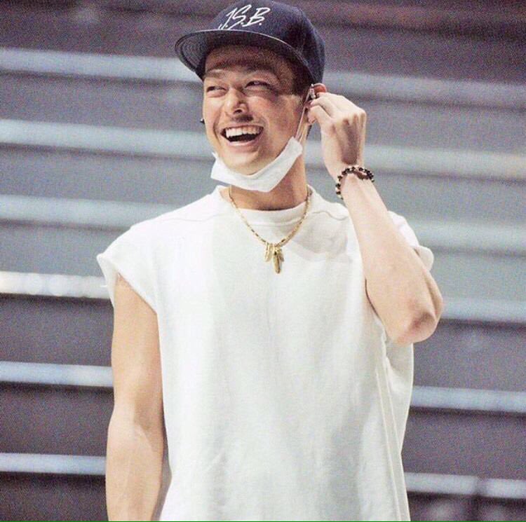 omi_sano's tweet photo. 大好きな大好きな
隆二の誕生日までに🎂🎉
902RT行きたいです!!

RTこないとおもいますが、
こなかったら静かに消さしてもらいます。

隆二fan、三代目fanさん
協力お願いします🙏🏾 https://t.co/OeQH5IutVA
