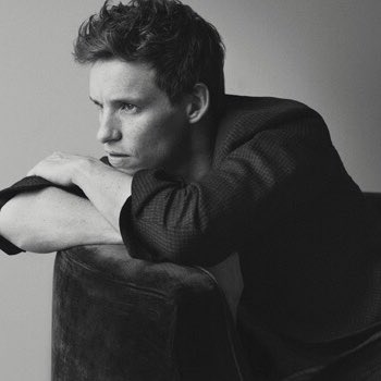 cinnamonrolIs's tweet photo. eddie redmayne // january 6, 1982 https://t.co/gF8ox2ifPD