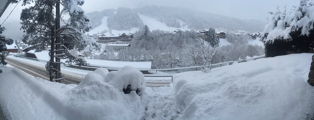 JamesMRowlands's tweet photo. Off we go again..... ⛷⛷⛷ https://t.co/osd6Rufc0i