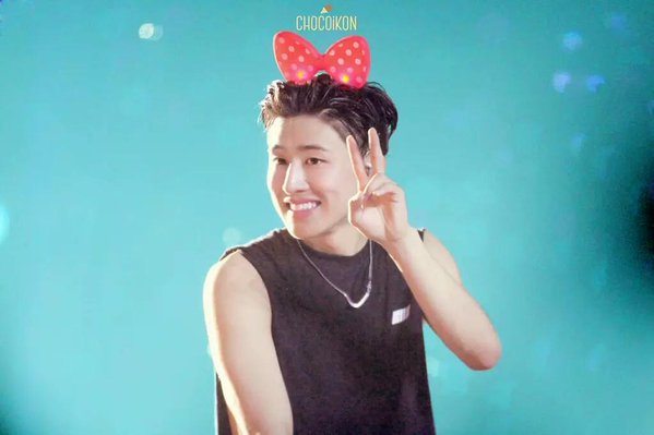 kookoojune's tweet photo. Hanbin is really Mickey's Minnie๐๐๐ #MinnieBin #Hanbinnie https://t.co/PvnmkhPQhR