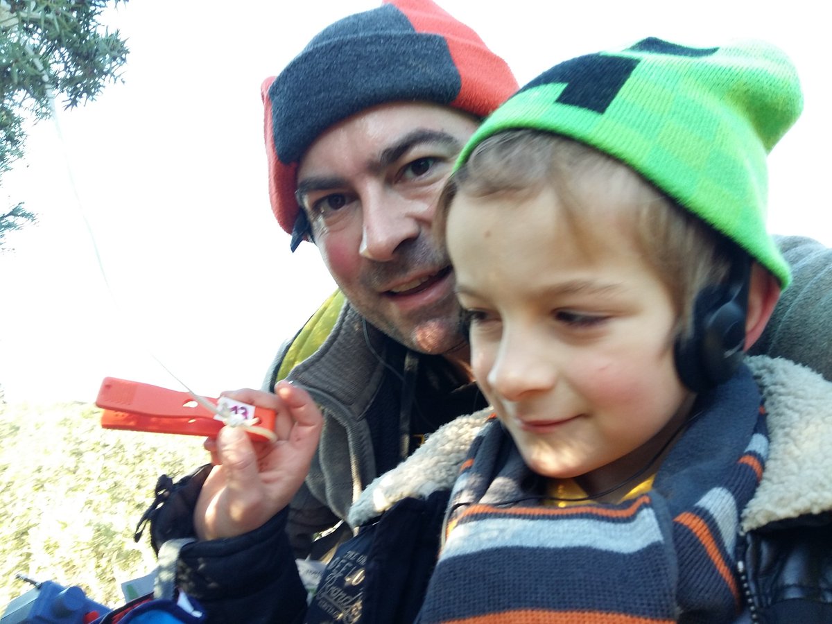 tyrower's tweet photo. Participons à 1 rando #ARDF #Toporadio avec nos amis #HamRadio #ARV84 =o) #FunGeekEnFamille #Frisquette @pontdugard https://t.co/XFDaenXIZr
