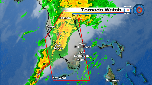 The threat for Severe Weather continues SFLO.We are under a Tornado Watch until 8AM. Watch Meteorologist Julie Durda https://t.co/kiBjArL78A