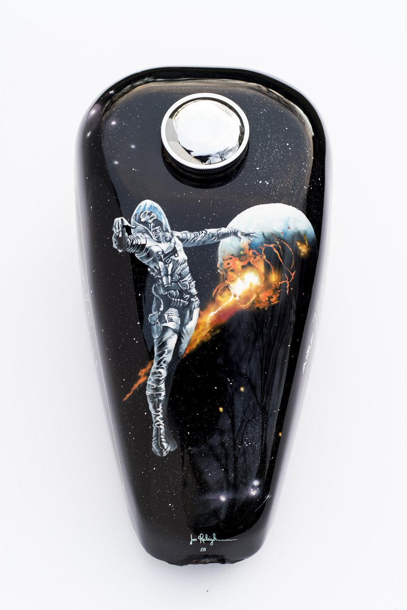 NUTCustoms's tweet image. Awesome #Motorcycle #Airbrush #Tank