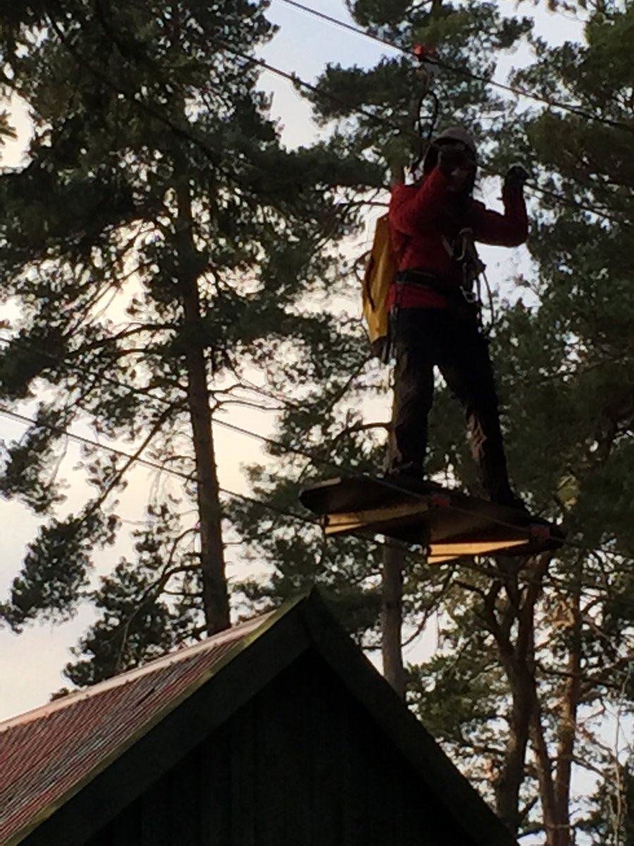 CairngormHotel's tweet image. RT @Tree_Zone: Why snowboard in #Aviemore when you can #airboard instead #treezone #newthings