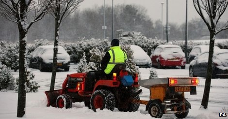 BBCNews's tweet image. ❄ #Snow sweeps across parts of the UK ❄

bbc.in/207LxA0