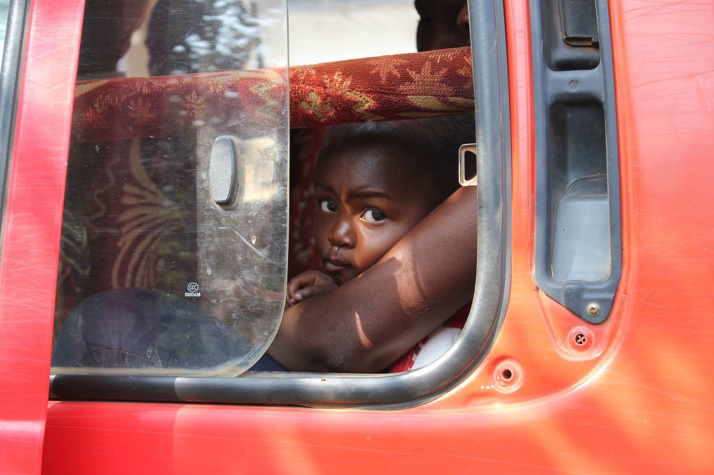 AudetteExel's tweet photo. Twitter trends when #JustinBieber dyes his hair. Unnoticed, in #Uganda people struggle to survive every single day. https://t.co/S9Zmt4cTnz