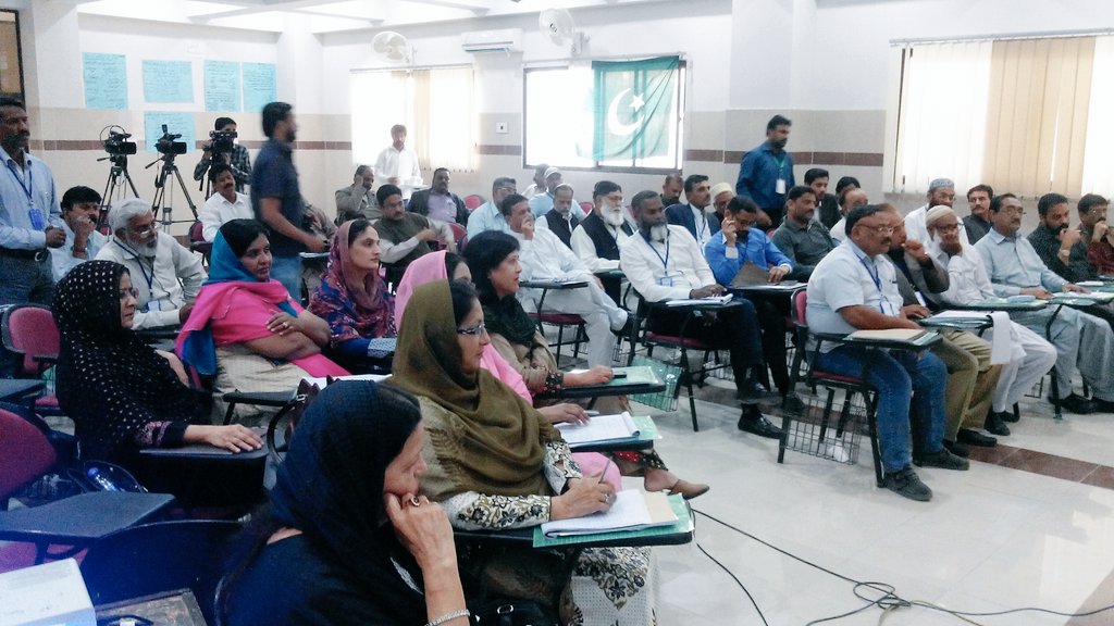 MayorKhi's tweet photo. Nominated @MayorKhi Wasim Akhtar at 'Orientation Workshop on Local Govt' at Khursheed Memorial Auditorium. #Karachi https://t.co/vrMtAdqLXD