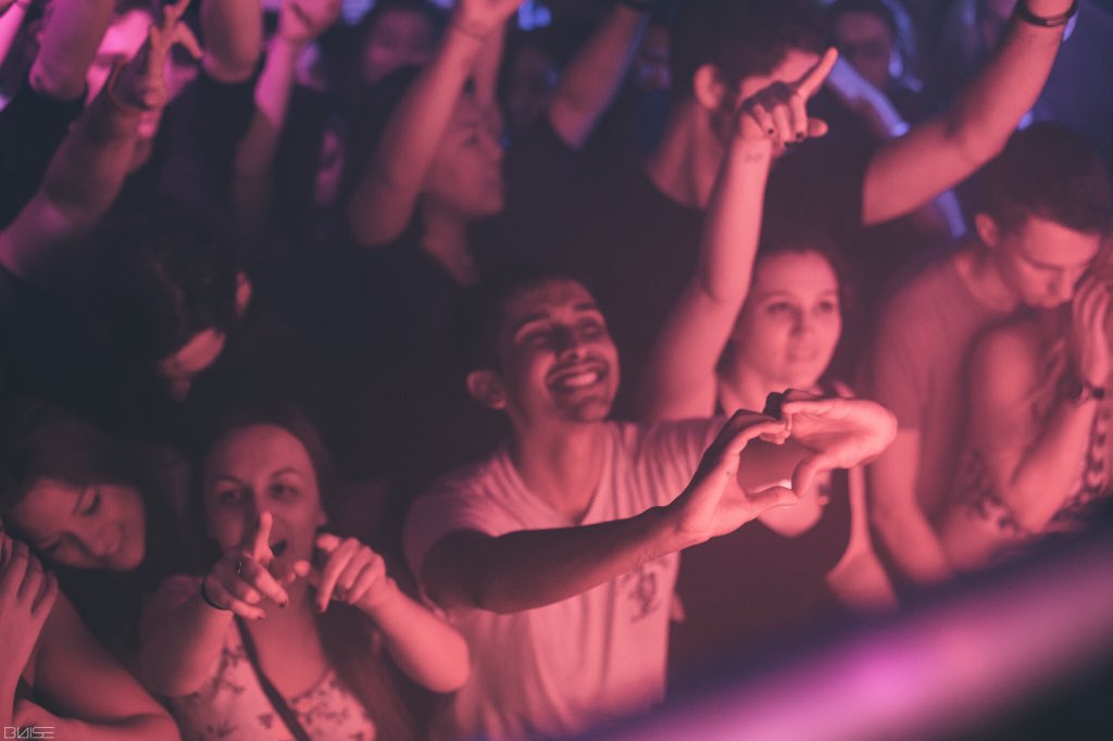 AdventureDub's tweet photo. Hamilton was on another level!! https://t.co/UfIESL32om
