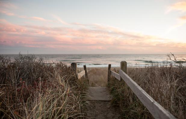 Winter on #Nantucket. 7 things to do when the Grey Lady is that little bit more grey. ow.ly/X0g4b #ack