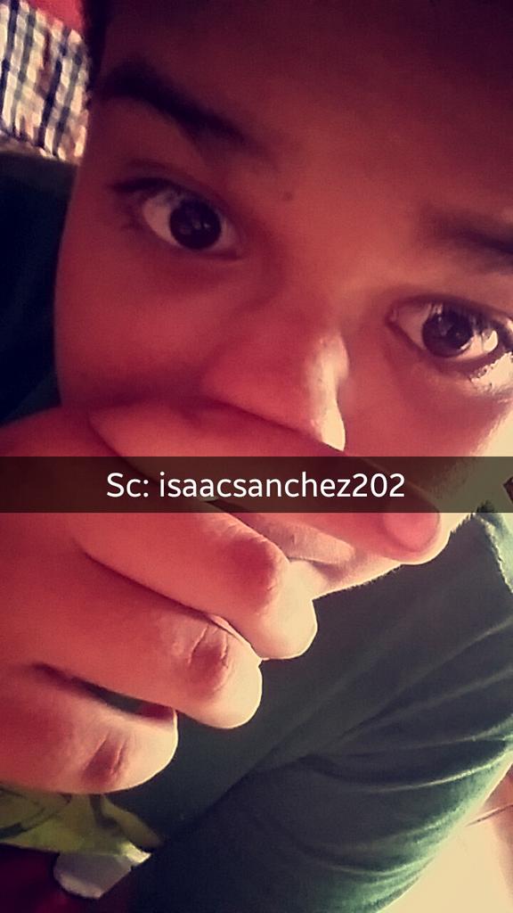 isaacsanchez102's tweet photo. Agg... snap👻👻 https://t.co/djMd4NDPji