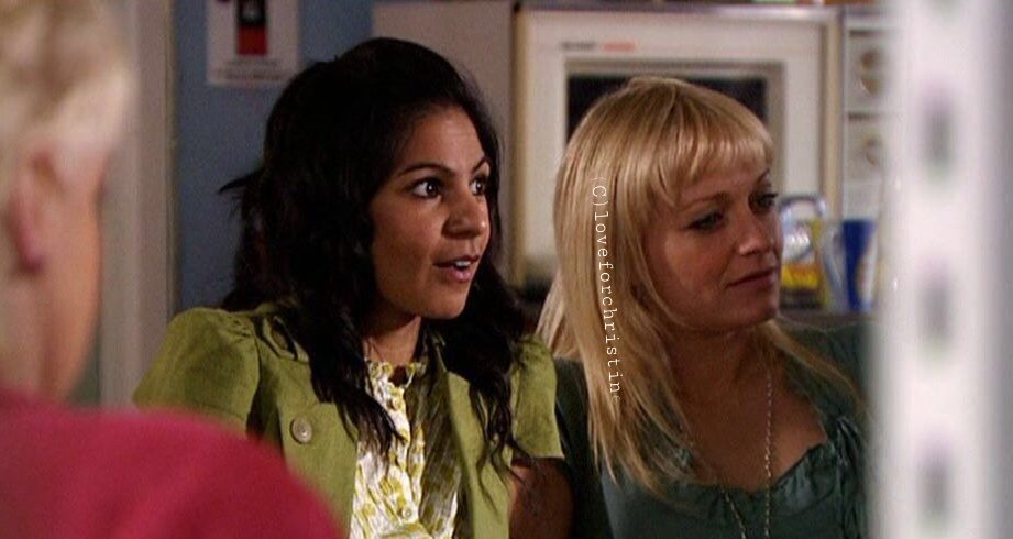 LovForChristine's tweet photo. Davina+Jasmine made a lovely friendship- who agrees? https://t.co/0Wg1ipjYAP