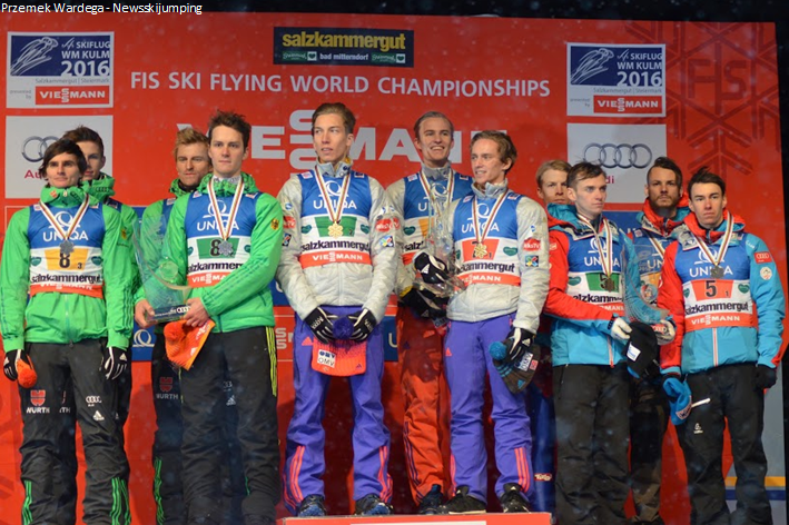 Newsskijumping's tweet photo. Podium - Team Competition!
1. Norway
2. Germany
3. Austria
#skijumping #skispringen #skiflying #Kulm2016 https://t.co/Ew34IHv5Be