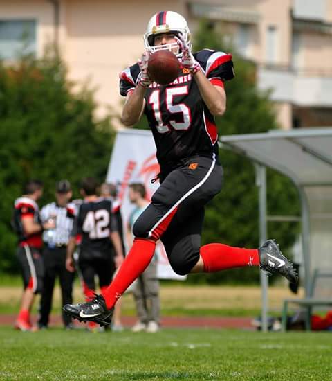 Un grande in bocca al lupo al nostro capitano Fabio Cola. 
Gli Hurricanes e i suoi sostenitori ti aspettano in campo