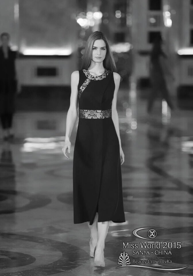 annika_gr's tweet photo. Chinese cashmere brand "1436" fw15 #fashionshow #China #cashmere #fashion #fallwinter15 https://t.co/h3KpwnvBzQ