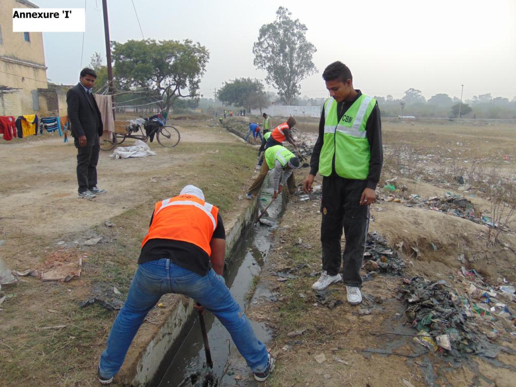 cbmeeutcantt's tweet photo. #MyCleanIndia 
Special cleaning drive started for a cleaner Cantt. Elected members joining and strengthening drive https://t.co/ud8nU4lY1i