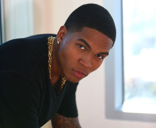 FRESHLISTEN: MIKE JAY offers assistance in "PEAK".
bit.ly/1KkJFuG #SOULTALK #LONDON
