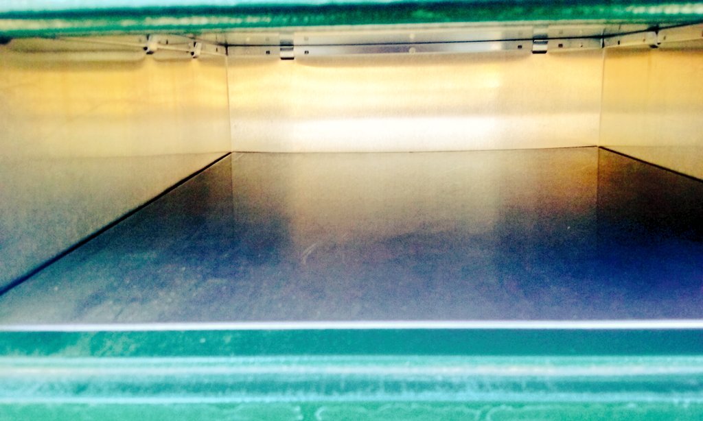 RainbowMail2019's tweet image. #emptymailbox who can fill my need? Craving goodies 😊😜💌