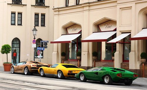 إلى عشاق لامبورجيني ...
#سيارات #سيارات_للبيع #سيارات_البحرين #سيارات_جديدة