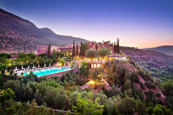 richardbranson's tweet photo. Is there anywhere more beautiful? Watch our story of Kasbah Tamadot https://t.co/wOSoXKM0BC https://t.co/PYmva29MCz