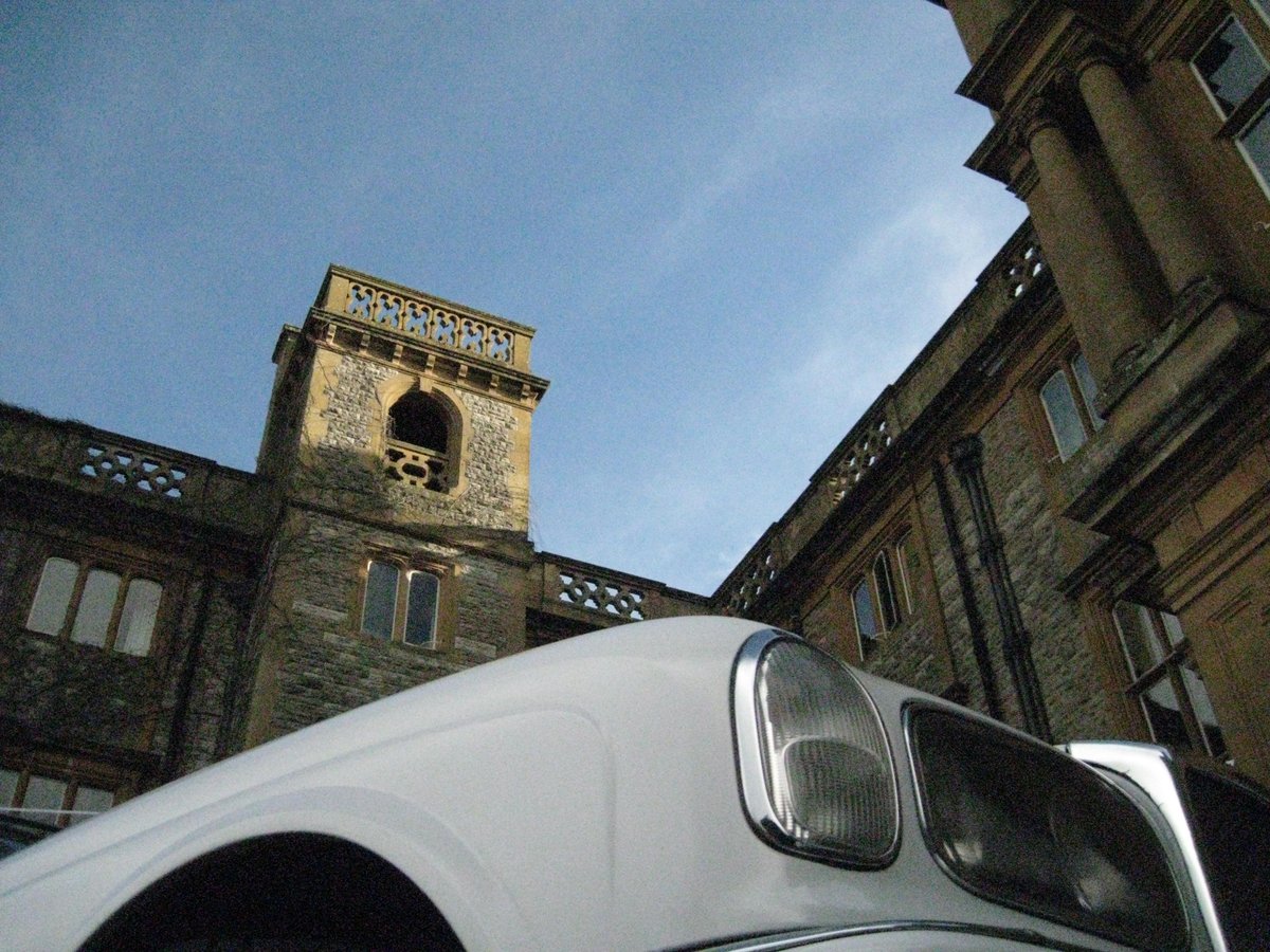 bentley_wedding's tweet photo. Another White Bedntley Arnage arrives this week booking already for 2017
01865 600962 or https://t.co/7KIRHZPKIZ https://t.co/EcgrZnX257