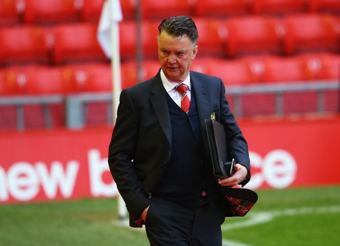 premierleague's tweet image. Van Gaal: "Liverpool can play football, and so can we. This will be an open match." #LIVMUN