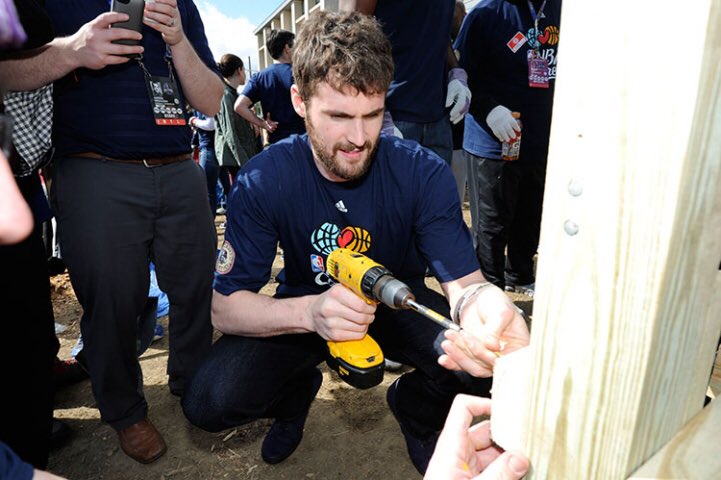 cavs's tweet photo. A history of Love at @NBAAllStar.
📷: https://t.co/PKw5A5zNEr

Kevin Love #NBAVote https://t.co/i8rXDCdtix