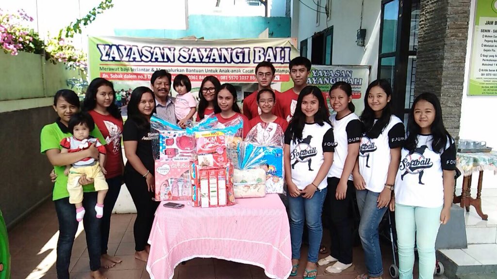 Acara Bakti Sosial yang berlangsung pagi hari ini di Yayasan Sayangi Bali oleh A26,A27 serta A28.