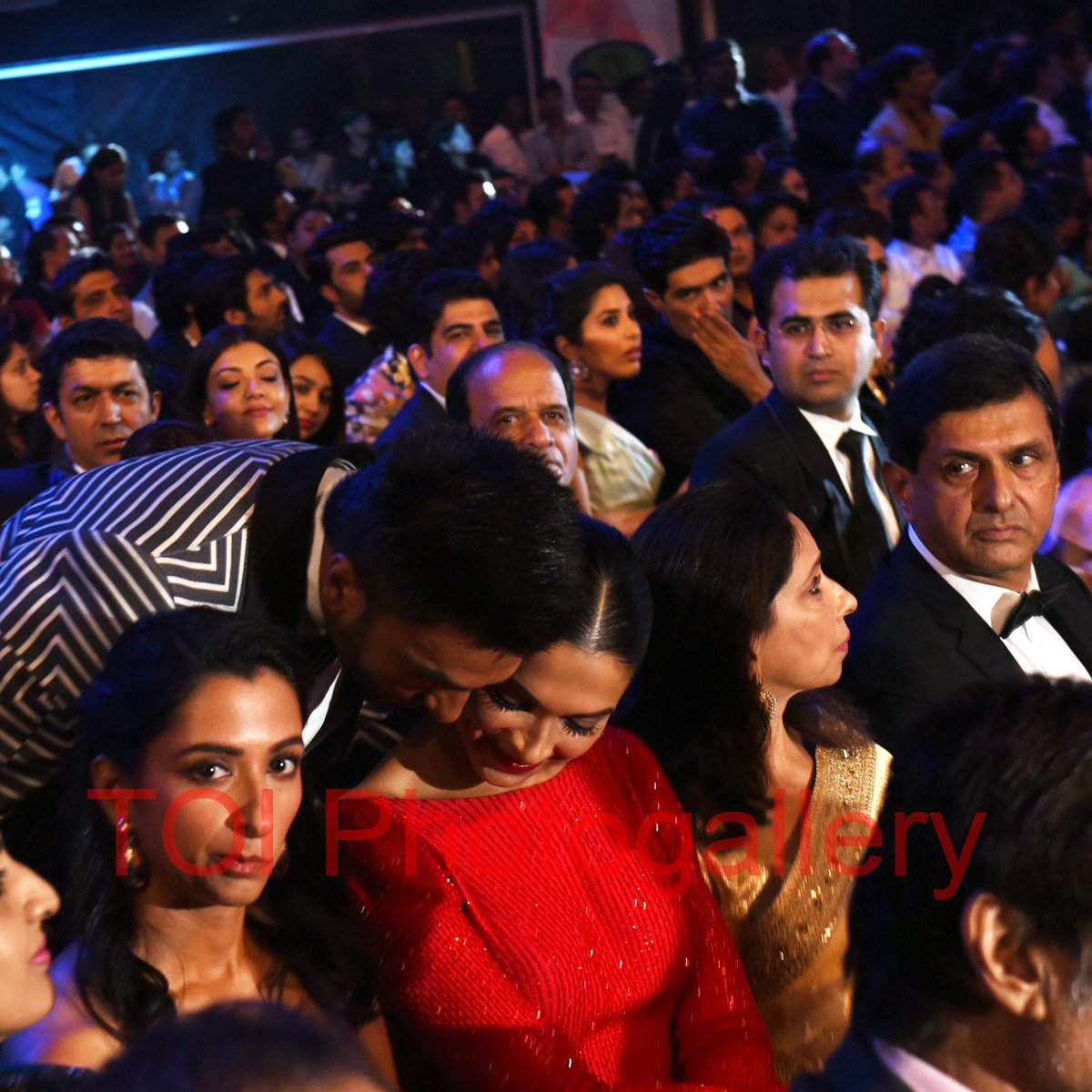 Embedded image permalink