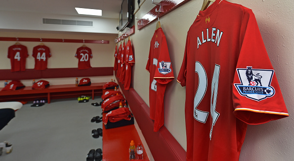 BBCSport's tweet image. Here we go...

Who will get the bragging rights?

bbc.in/1Oyt1d1 #LIVMUN