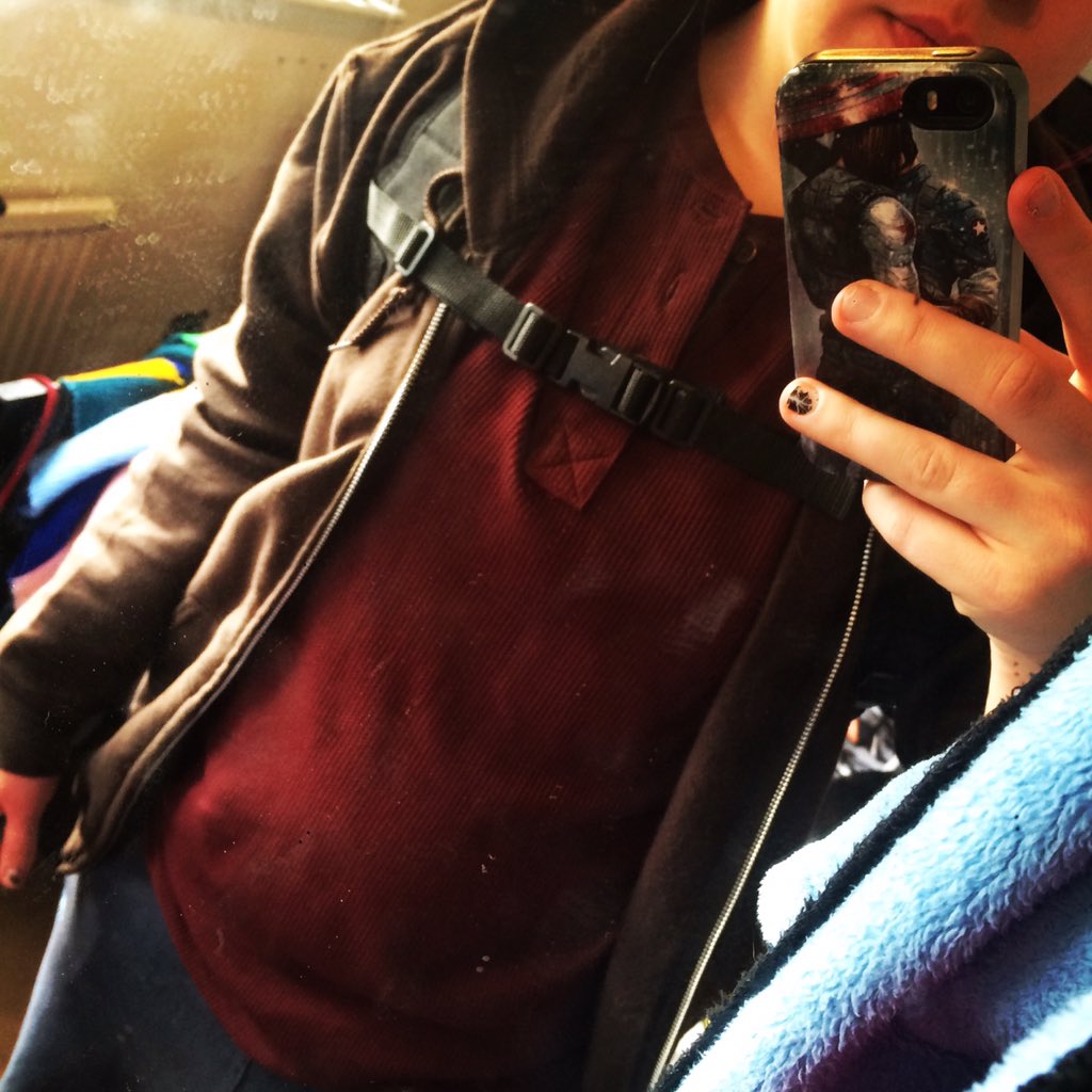 your_pal_bucky's tweet photo. Civil War #Bucky costume is coming on! 🤓 Complete with #backpackstraps 🤓🤓🤓! #civilwarbucky #crossplay #cosplay #lscc https://t.co/vAYzZf4D9N