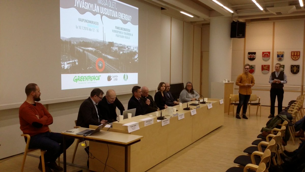 MetenerEN's tweet photo. #metener CEO Erkki Kalmari answers #biogas questions at renewable energy panel discussion. https://t.co/xvdnpnGvw4