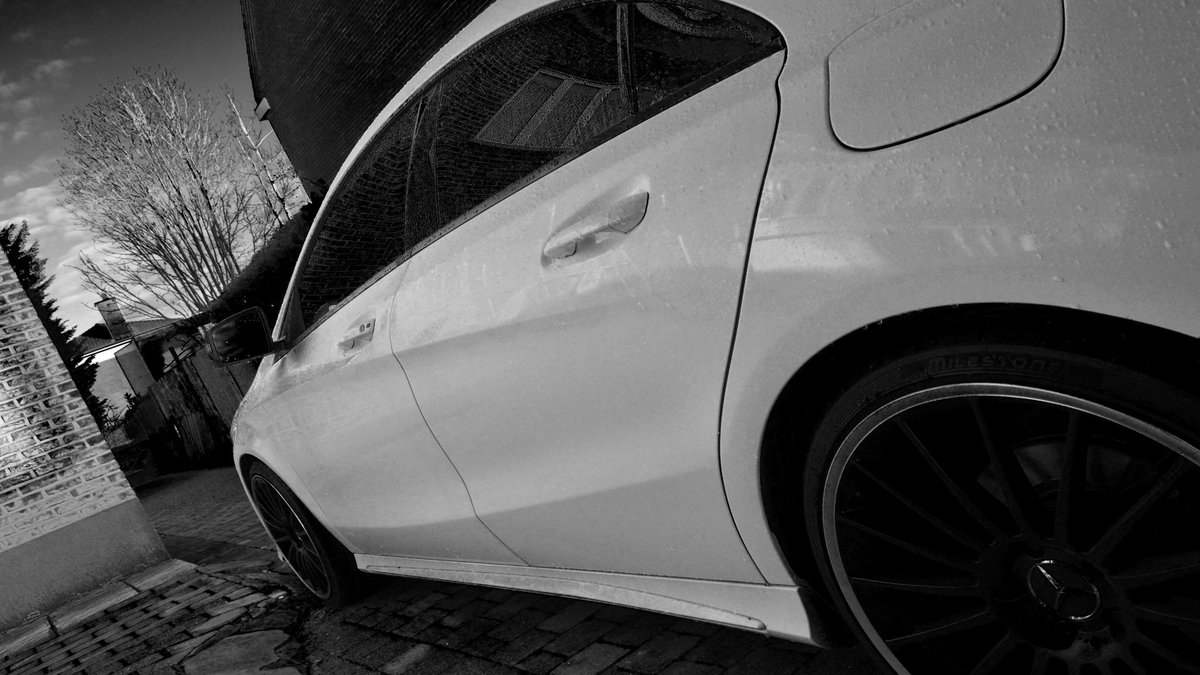 KRlMZYY's tweet photo. My Mercedes-Benz CLA 180 AMG Line my best pics of it so far, what you think?? #Mercedesbenz #CLA #AMG #KRlMZYY #MERC https://t.co/Qjg6kRBdUM