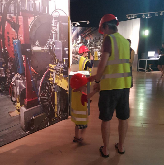 ArtSciMuseum's tweet photo. Thanks @aliturner81 for #PhotoOfTheWeek. The 3 yr old is really interested in the large hadron collider #asmcollider https://t.co/GBeFppT0hA