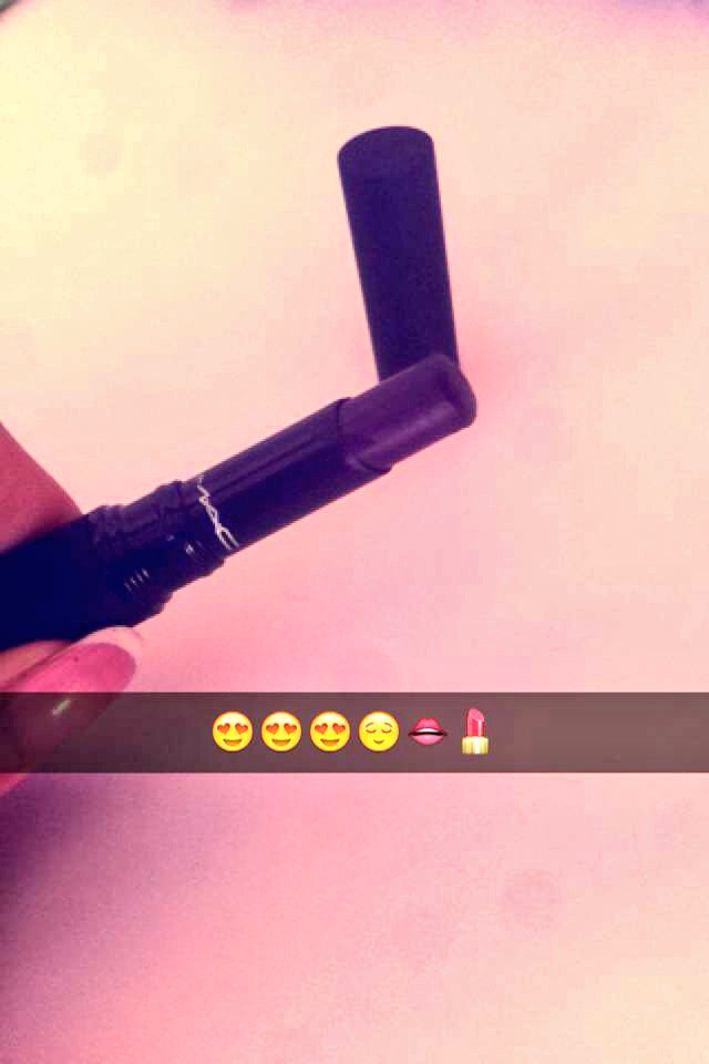 alexespiii's tweet photo. Finalmente mio 😌💄😈 https://t.co/G1WSi8HF6B