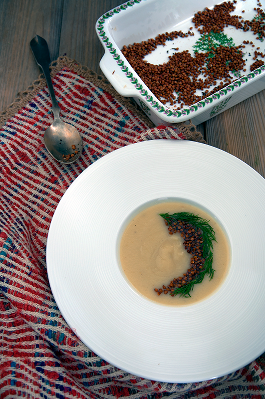 WabiFoodBlog's tweet photo. Parsnip soup with buckwheat crispies - Σούπα παστινάκι με crispies από φαγόπυρο: 

Βρήκα παστινάκι στο μανάβικο προ… https://t.co/C26M3u9ui4