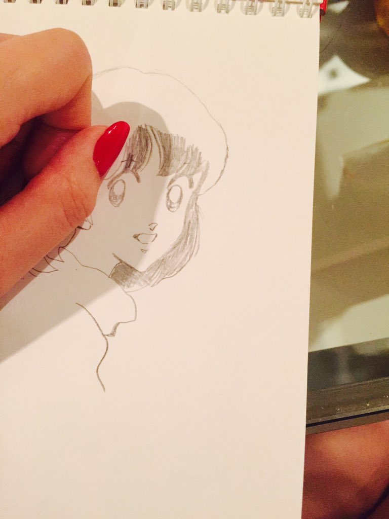 仕事で描き描きしてるんだけど 昔から使ってる画用紙？ をペラペラ