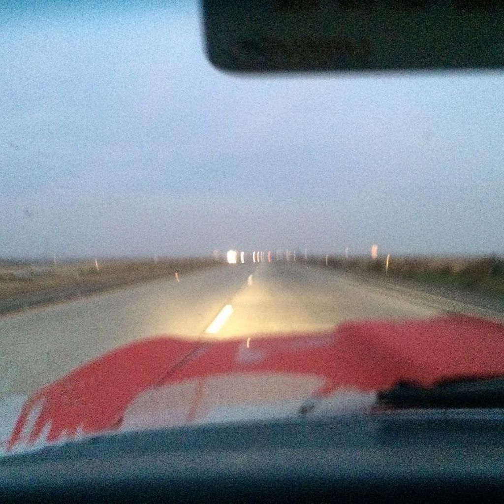 MastMotorsports's tweet image. Early morning drive to #buttonwillowraceway for day 2 of #vara university. At least today it isn&apos;t raining. #becaus…