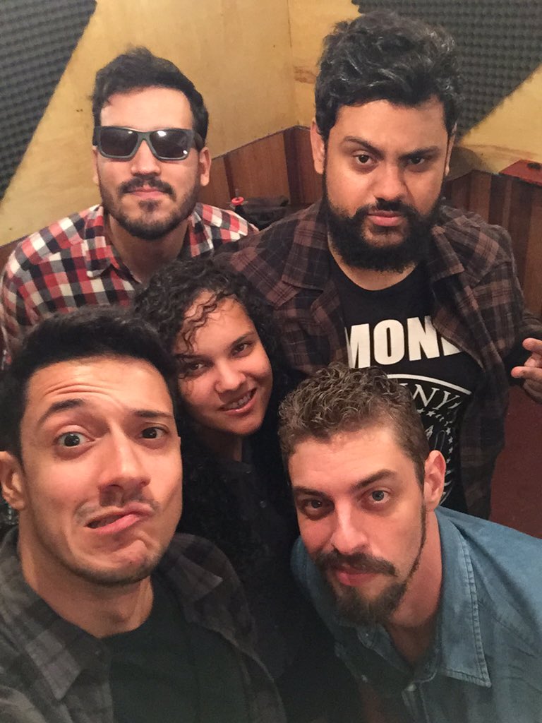 bandaMOLDAR's tweet photo. De volta aos trabalhos 2015! 👊🏽 https://t.co/iD8gxnIZMT