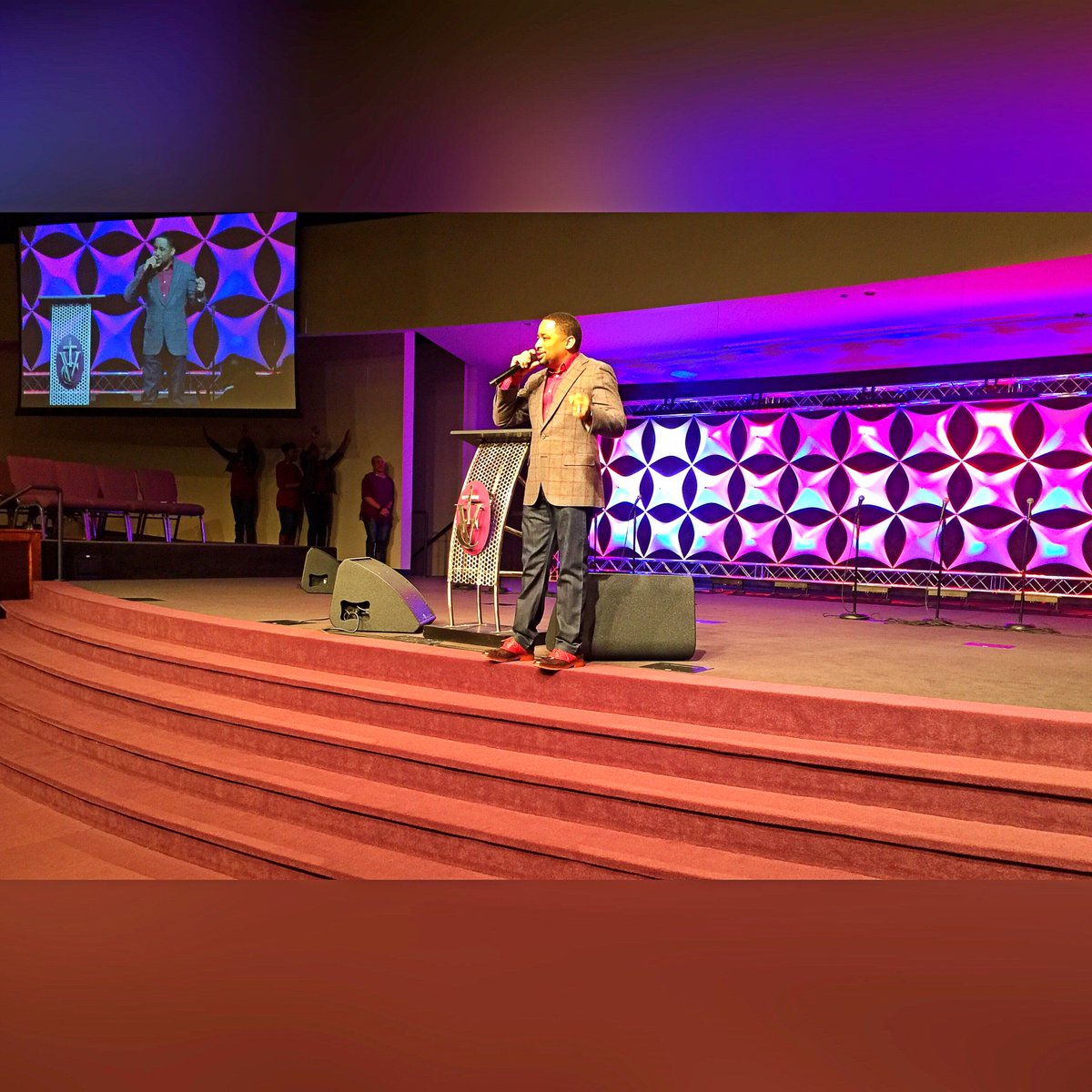 smokienorful's tweet photo. Unbelief says “HOW CAN I GET OUT OF THIS?” --- Faith says “WHAT CAN I GET OUT OF THIS?” #ActionFaith https://t.co/lFEm0nSiVS