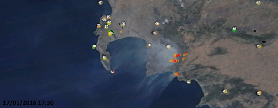 vwsfires's tweet photo. #ElginFire Smoke column and fire extent can be seen from @MerakaAFIS images. It's a tough battle out there. @KFMza https://t.co/CqqD09cN3r